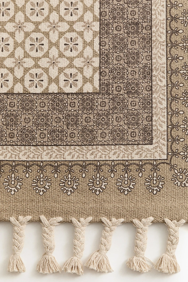 Tapis de couloir à motif