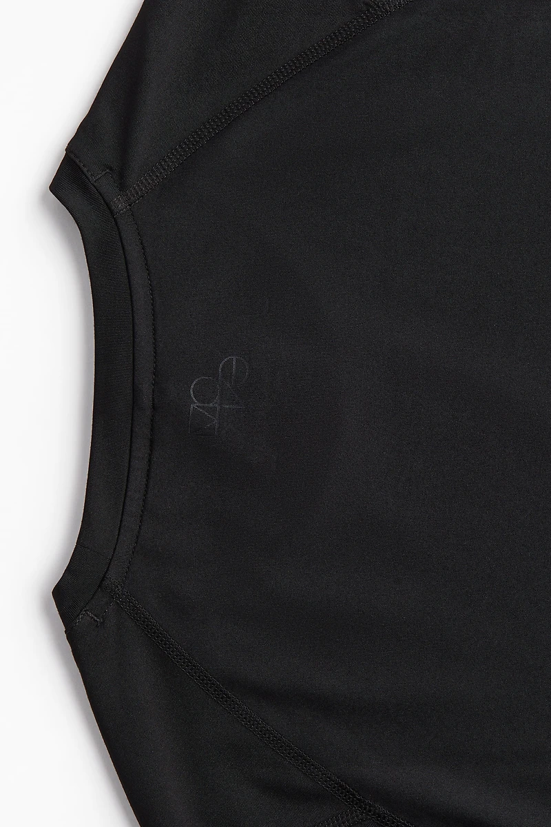 Muscle-Fit Sports Shirt with DryMove™