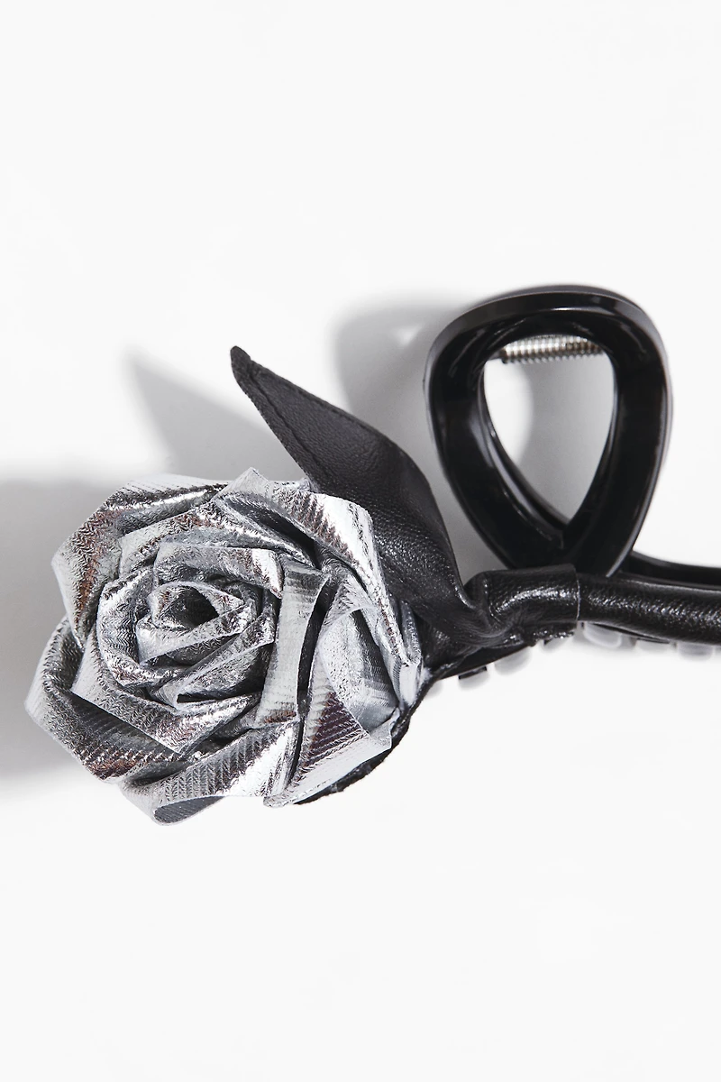 Flower-Detail Hair Claw