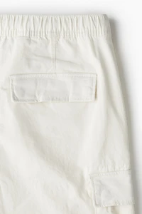 Pantalon cargo près du corps