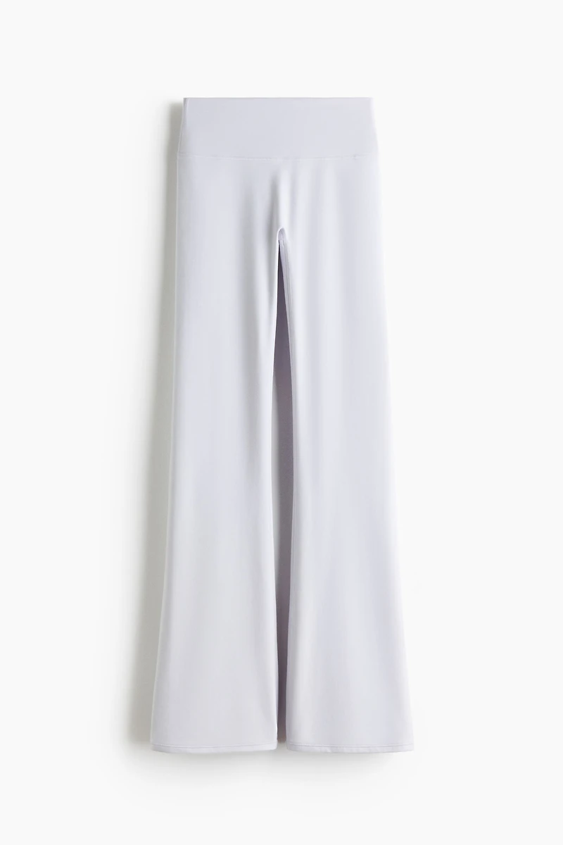 Flared Yoga Leggings with SoftMove™