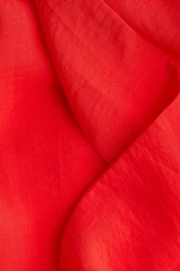 Robe en organza avec col lavallière