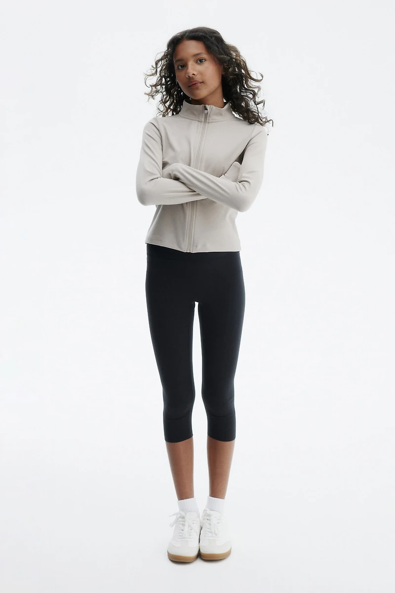 Capri Sports Leggings with SoftMove™