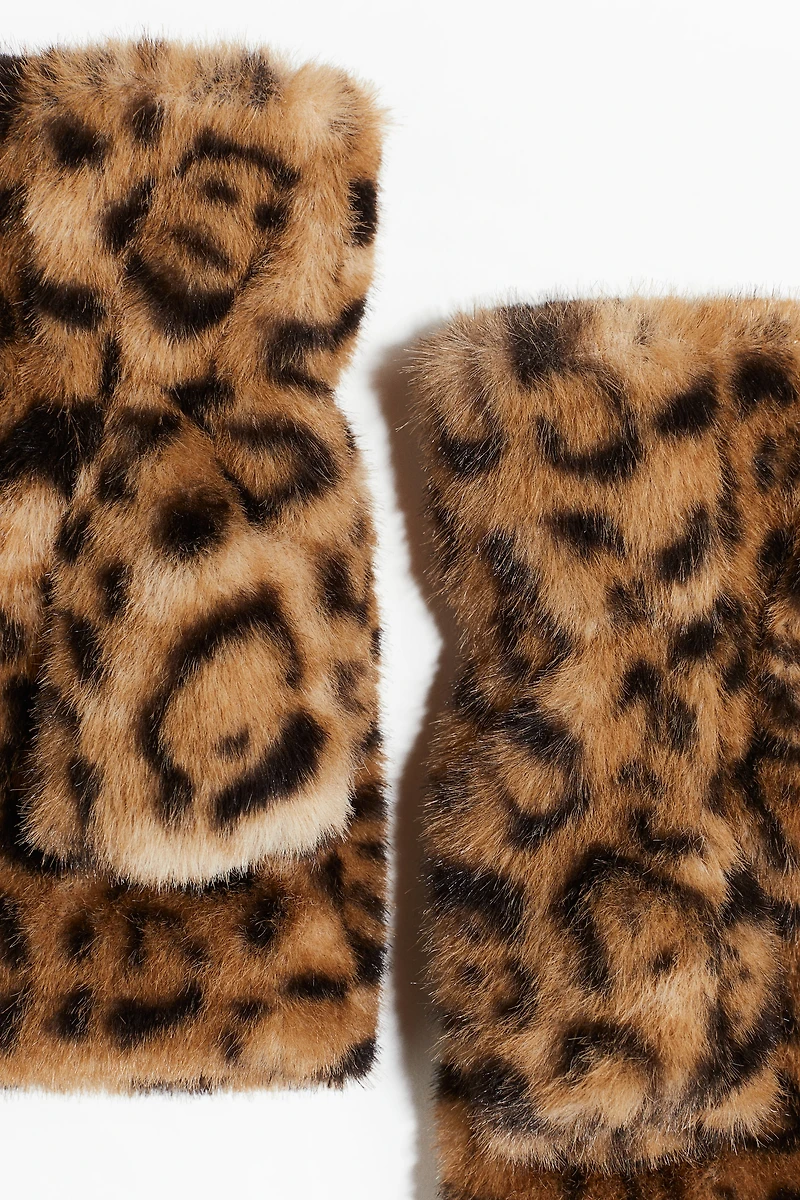 Fluffy Fingerless Gloves