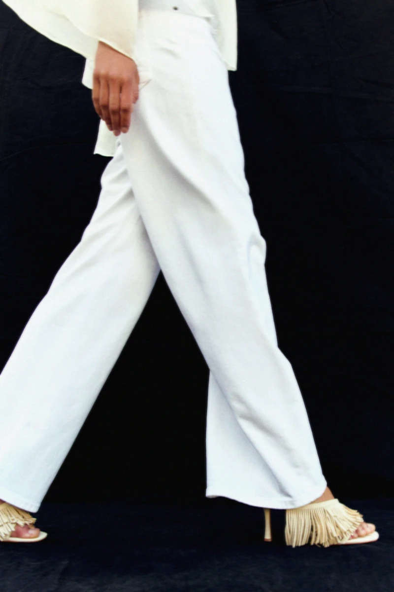 Wide High Jeans