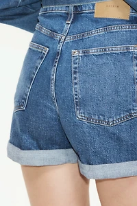 Mom Ultra High Denim shorts