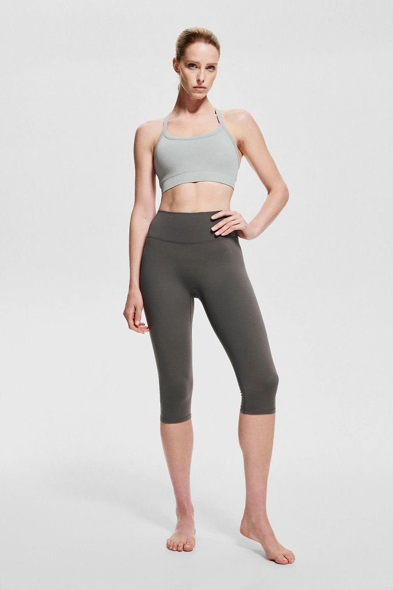 Seamless Medium-Support Sports Bra with DryMove™