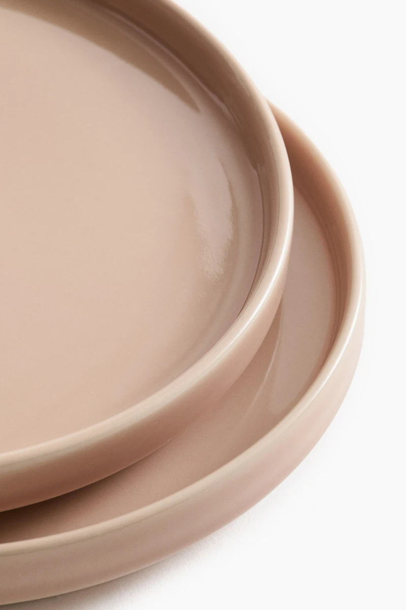 2-Pack Medium-Sized Stoneware Plates