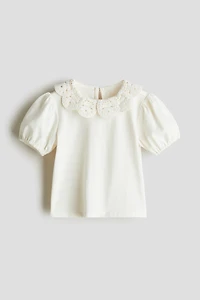 Haut avec col façon crochet