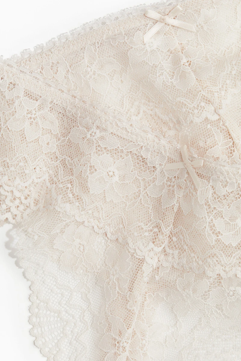 Lot de 2 culottes Thong en dentelle