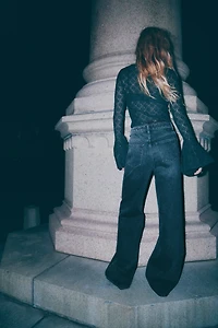 Wide-Leg Ultra High Jeans