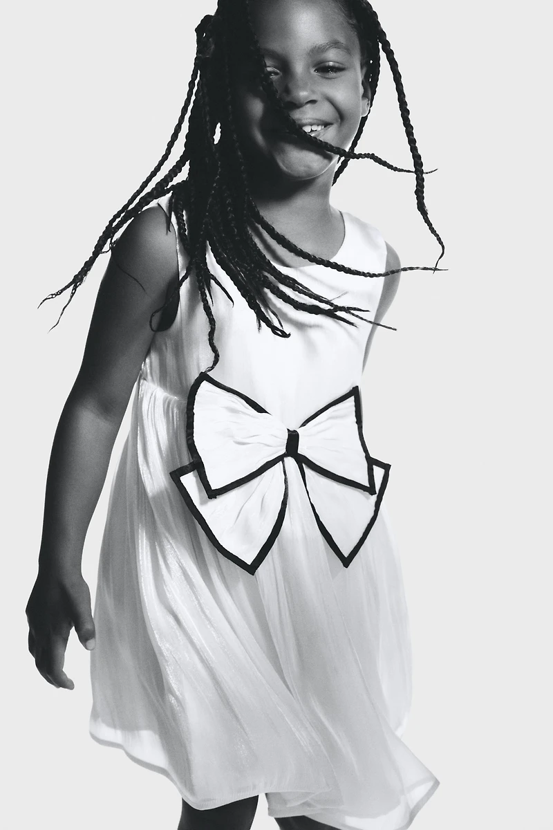 Robe en organza avec boucle