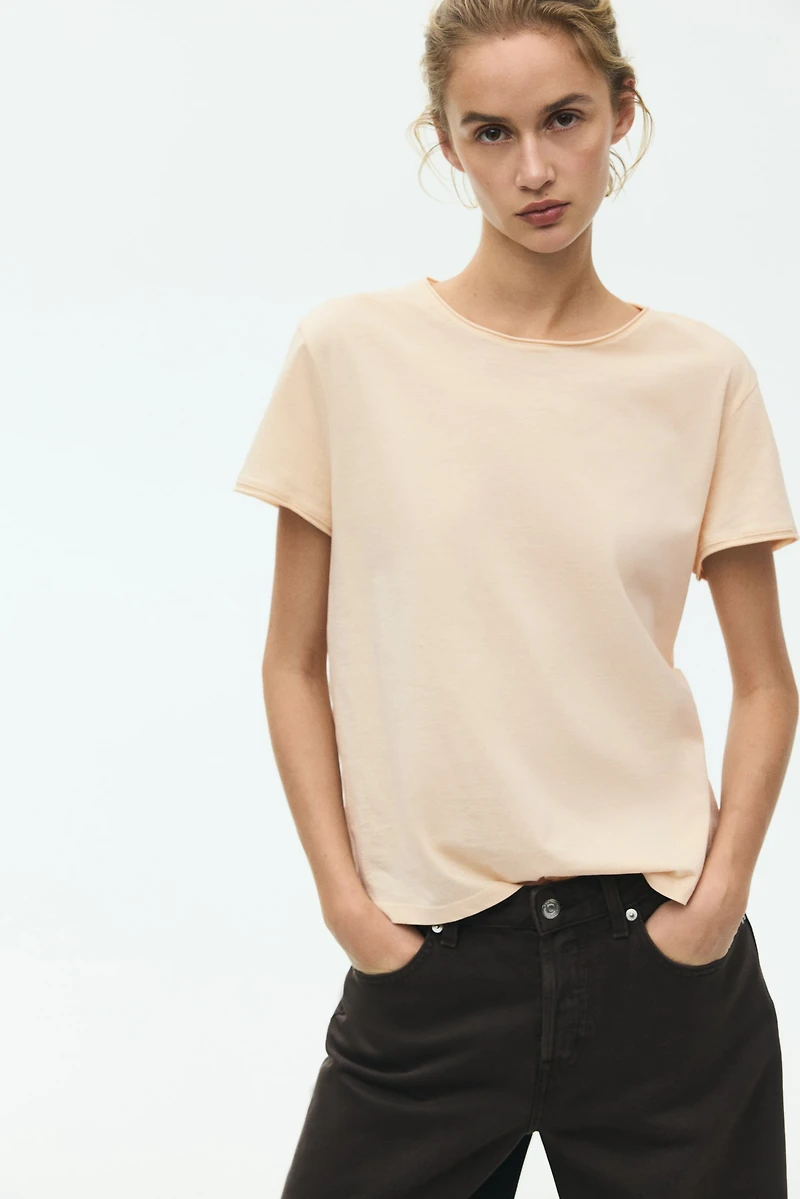 T-shirt à bords roulottés