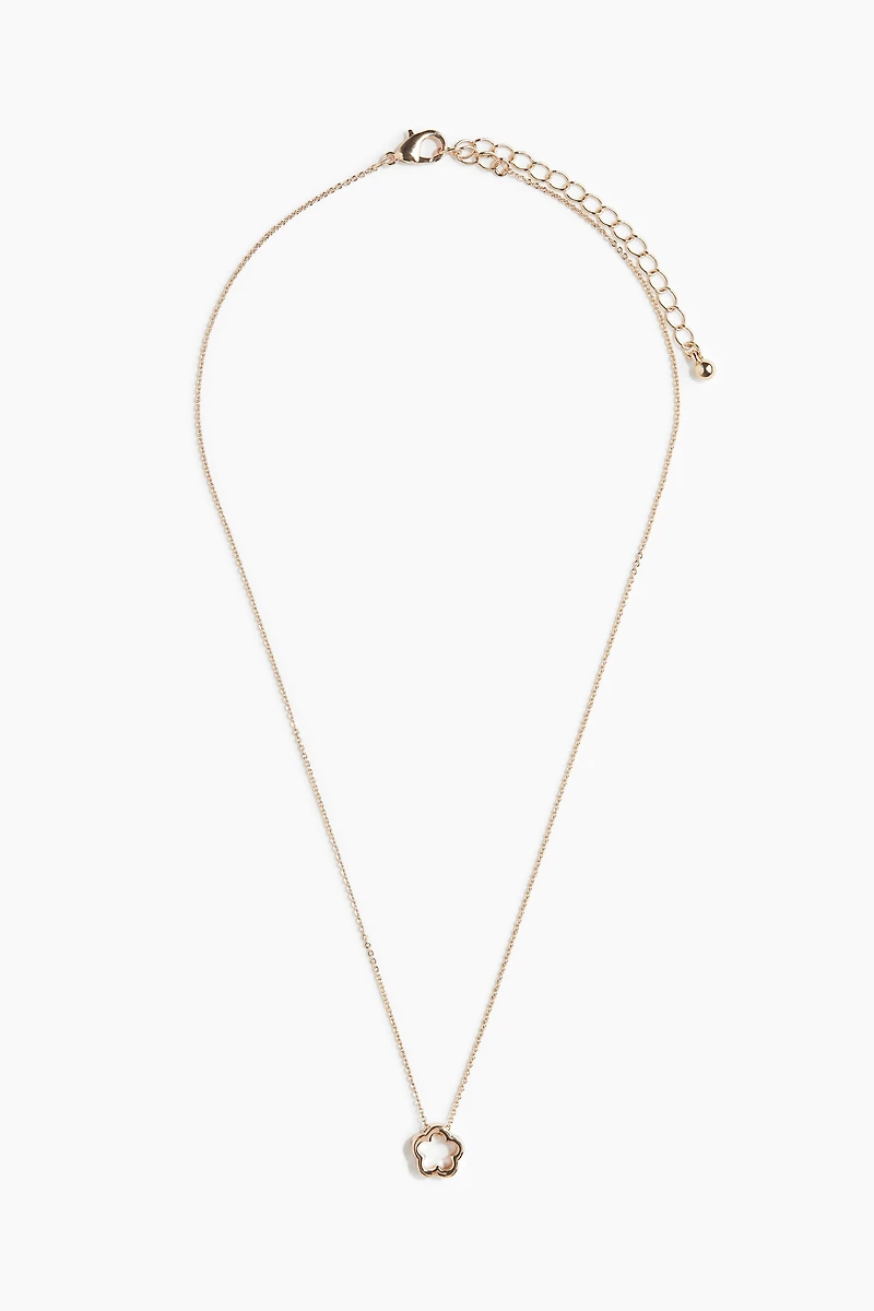 Flower-Pendant Necklace