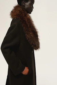 Manteau à fermeture croisée