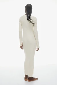 Robe longue en tricot côtelé