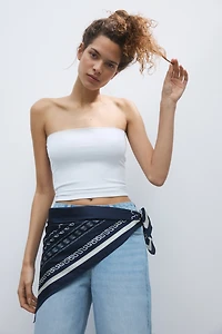 Jean droit taille haute avec détail foulard