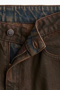 Jean enduit à jambes droites