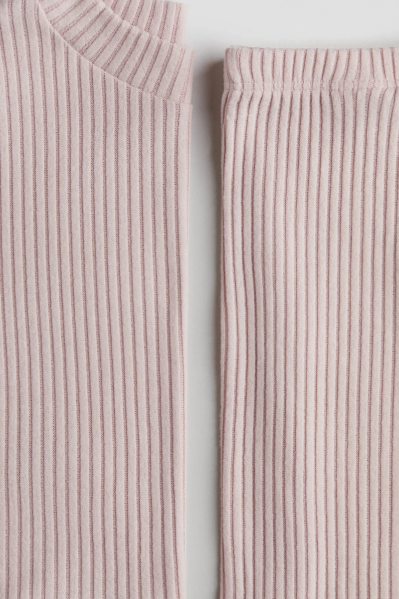 2-Piece Top and Pants Set