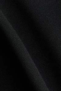 Haut en fin tricot à bretelles fines