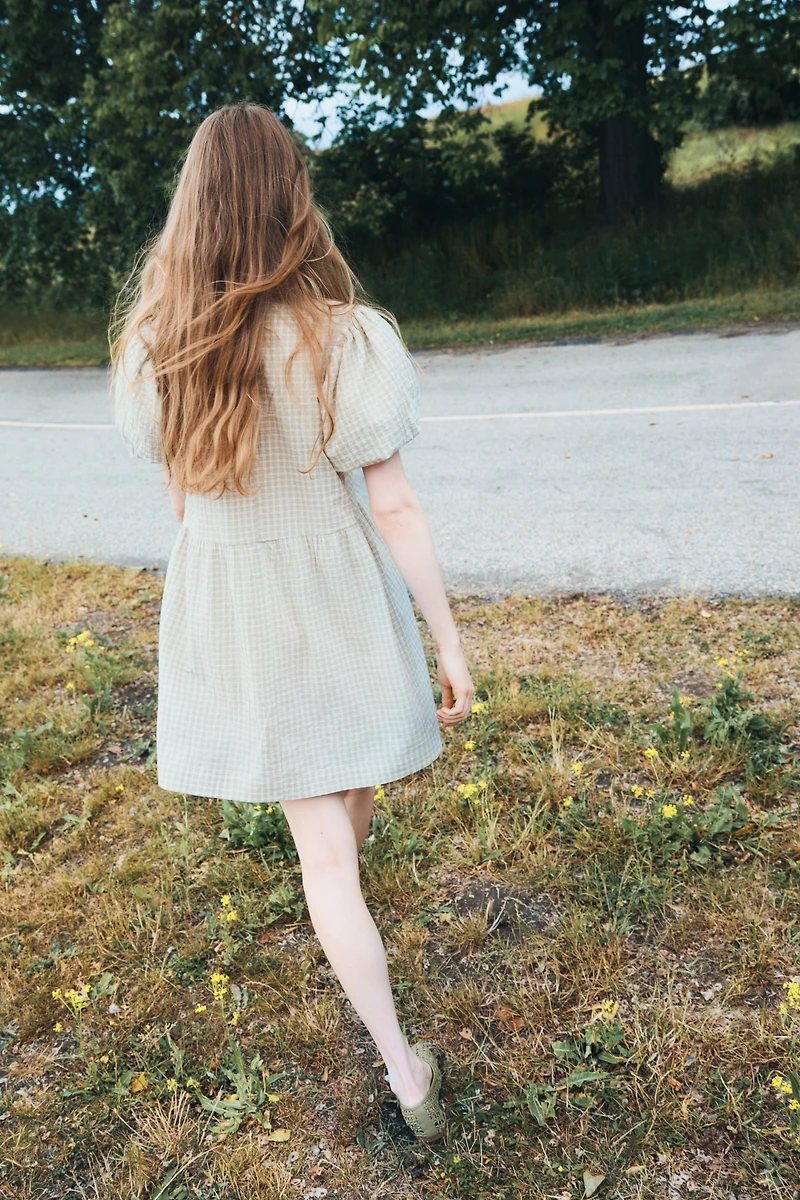 Robe en coton avec liens à nouer devant