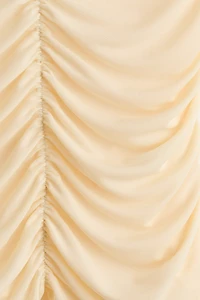 Haut froncé à épaules nues