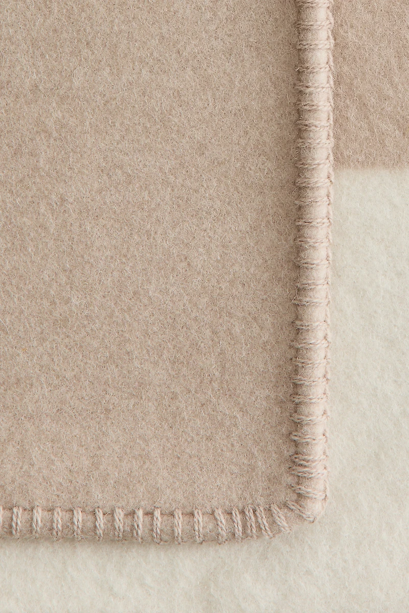 Couverture en laine mélangée