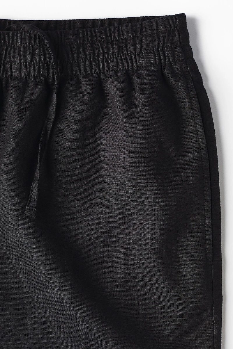 Relaxed-Fit Linen Shorts