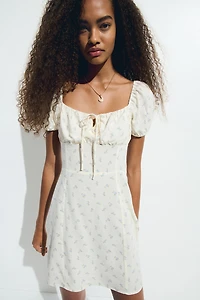 Robe à manches bouffantes