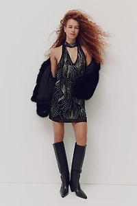 Robe ornée à dos dénudé