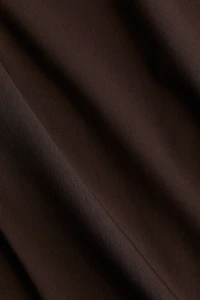 Robe à encolure carrée