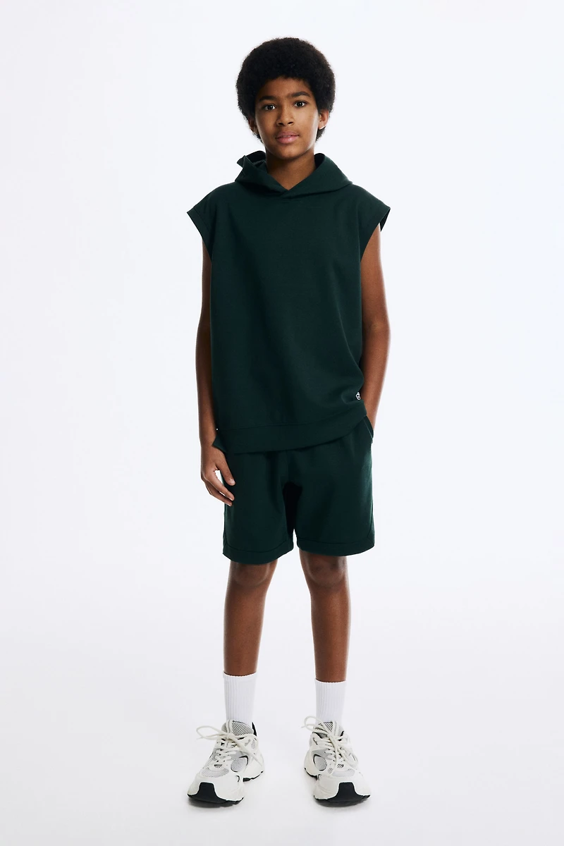 Sleeveless Sports Hoodie and Shorts with DryMove™