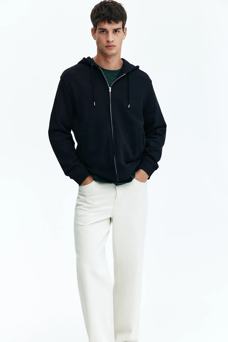 Chandail à capuchon classique