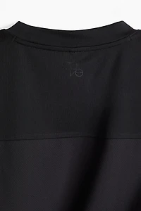 Loose-Fit Sports Shirt with DryMove™