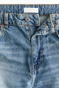 Barrel-Leg High-Waist Jeans