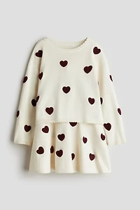 Ensemble 2 pièces avec chandail et jupe