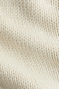 Raglan-Sleeved Sweater