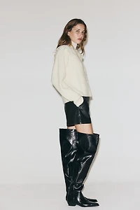 Chandail avec col en dentelle