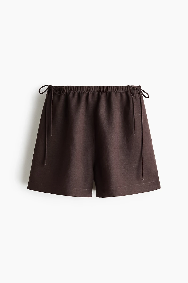 Drawstring-Detail Linen-Blend Shorts