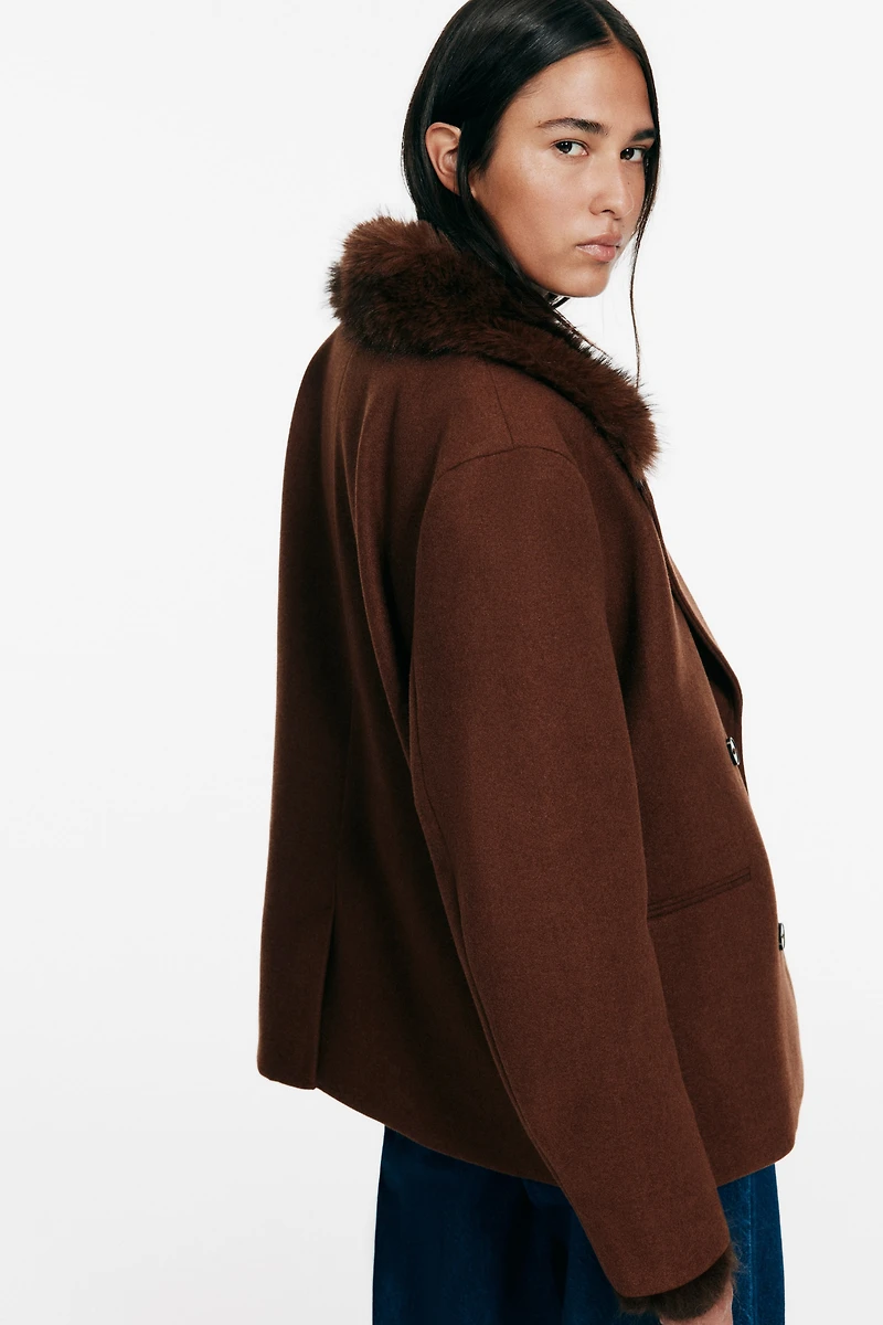 Caban avec col duveteux