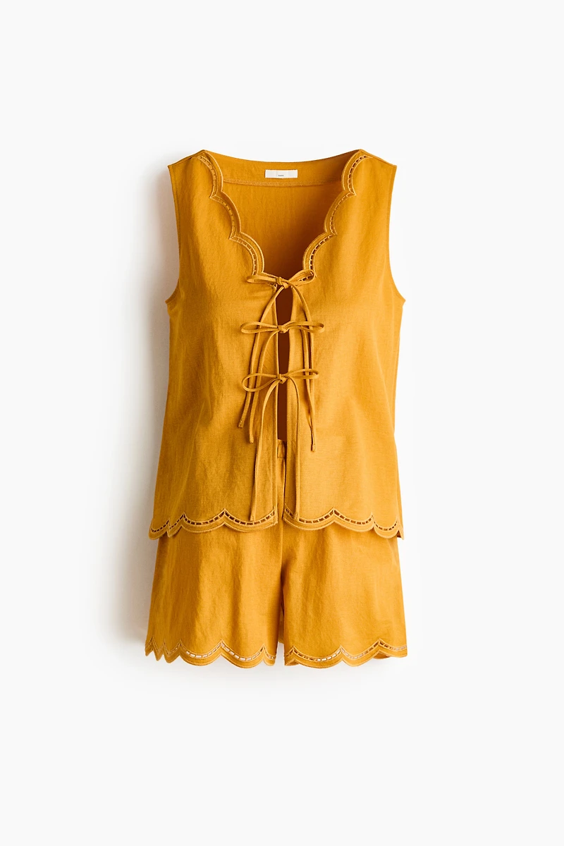 MAMA 2-Piece Scalloped Set
