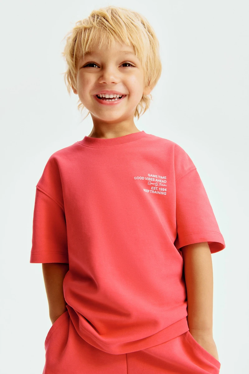 2-Piece T-Shirt and Sweatshorts Set