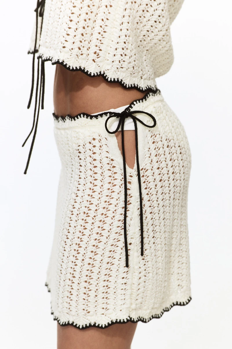 Jupe de plage à l'aspect crochet