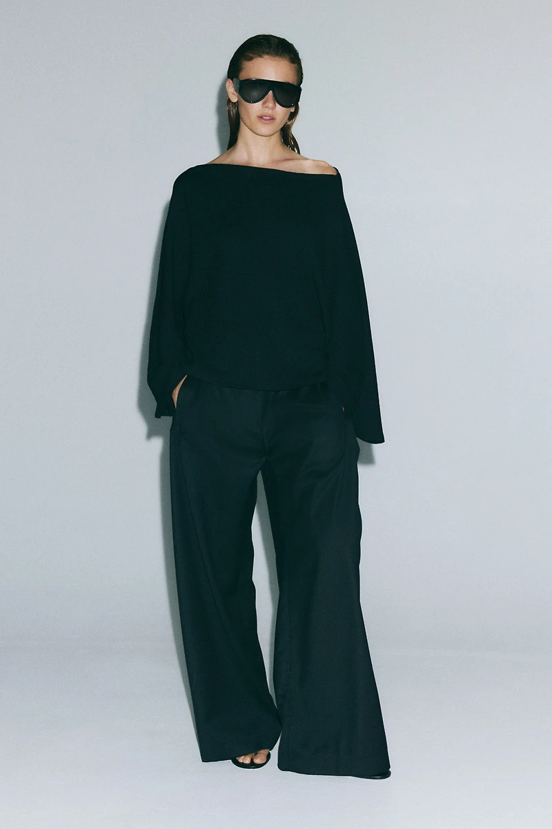 Crinkled Batwing-Sleeved Top