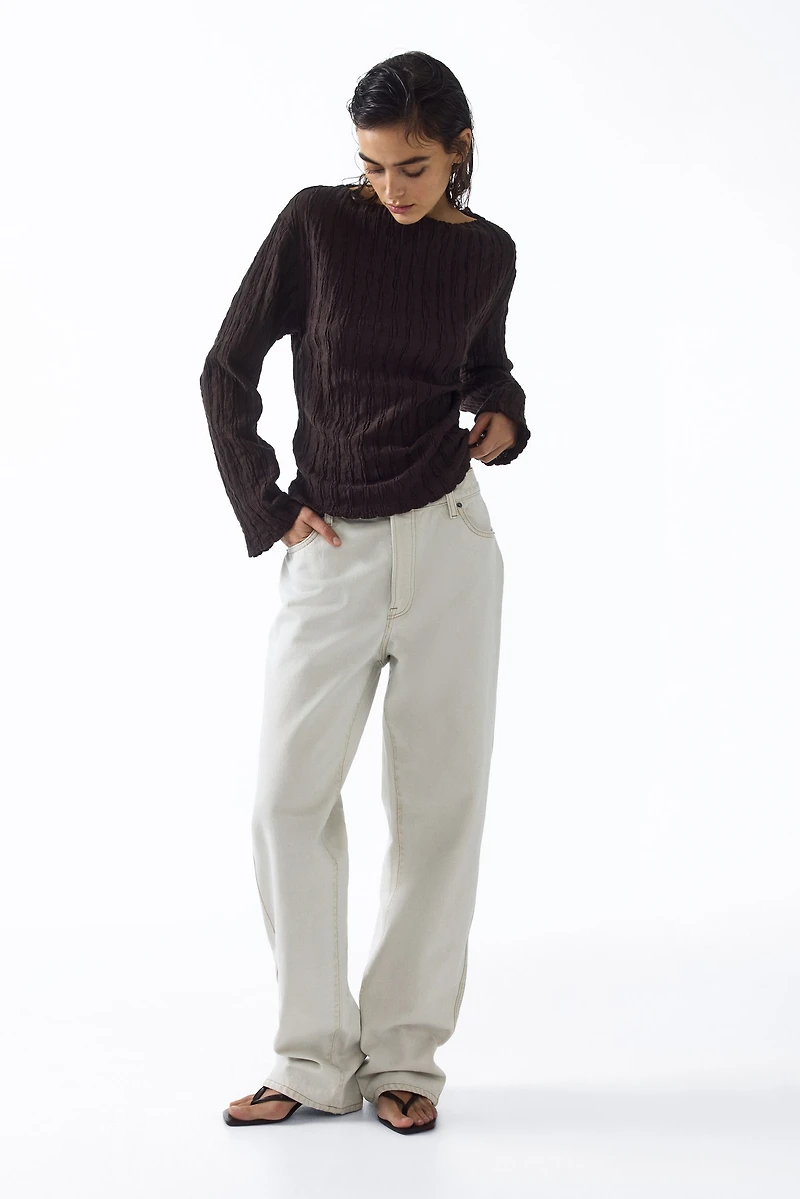 Haut à encolure bateau