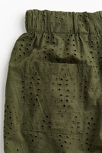 Pantalon avec broderie anglaise