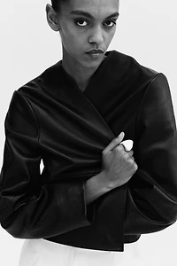 Veste courte en cuir