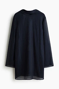 Robe ornée à dos bénitier