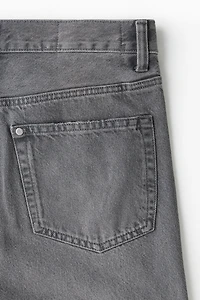 Loose Straight Jeans