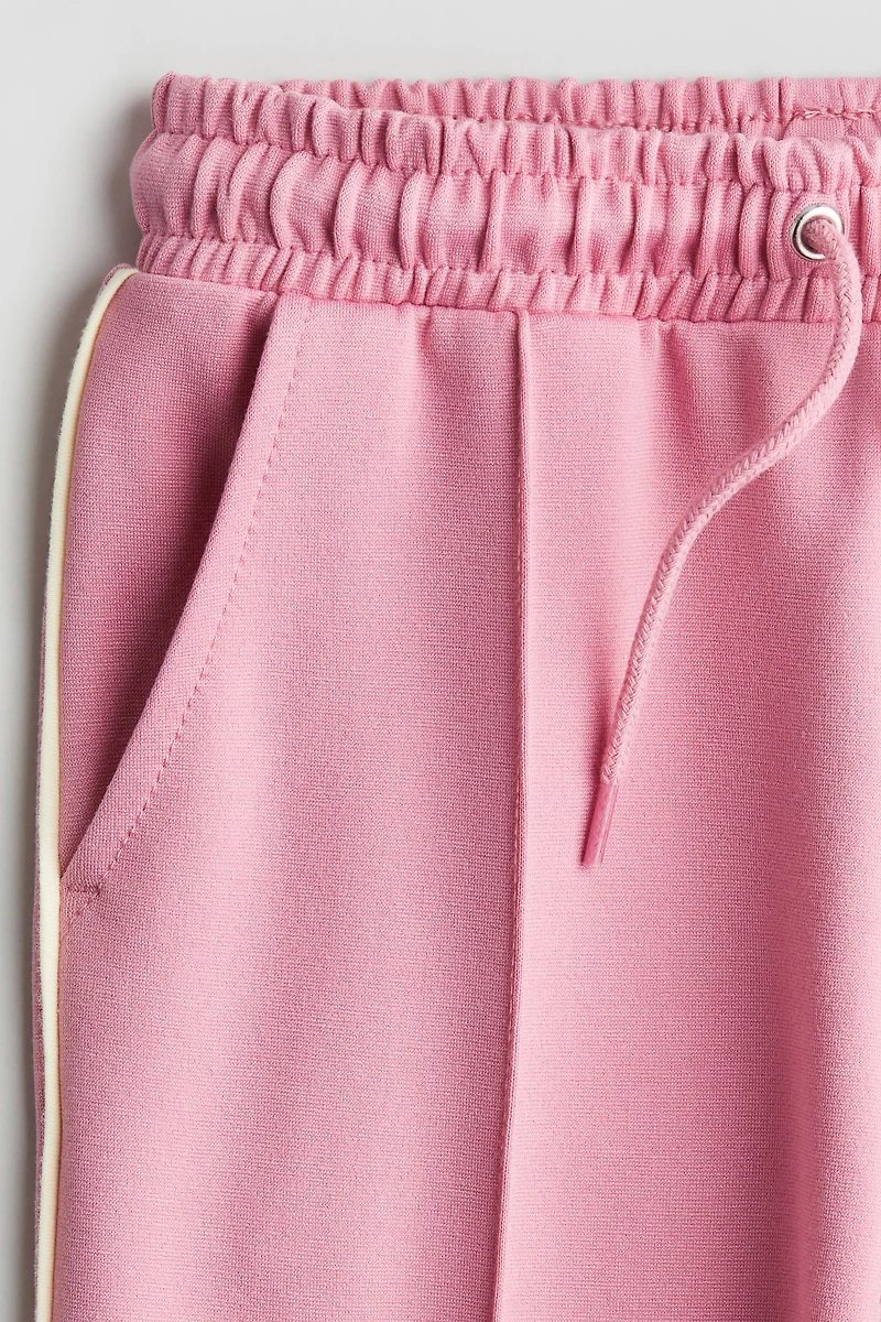 Wide-Leg Creased Pants